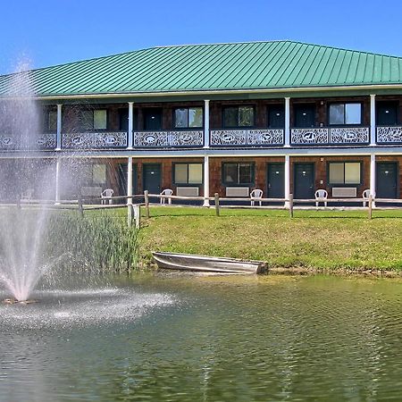 The Legend Cottage Inn Bellaire Экстерьер фото