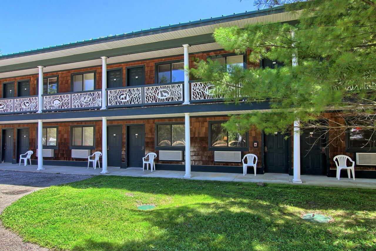 The Legend Cottage Inn Bellaire Экстерьер фото