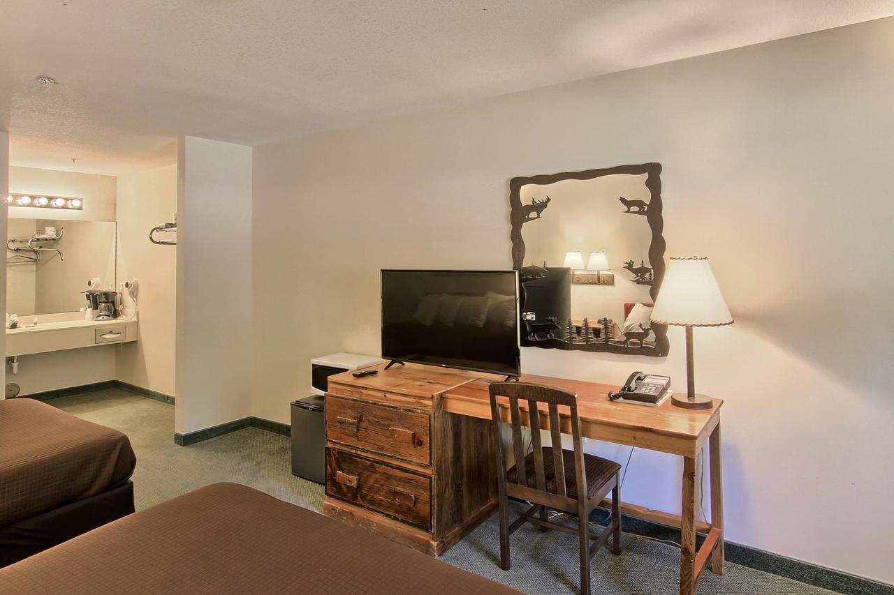 The Legend Cottage Inn Bellaire Экстерьер фото